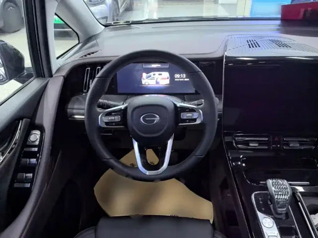 GAC Trumpchi M8 — Фото автомобиля 10
