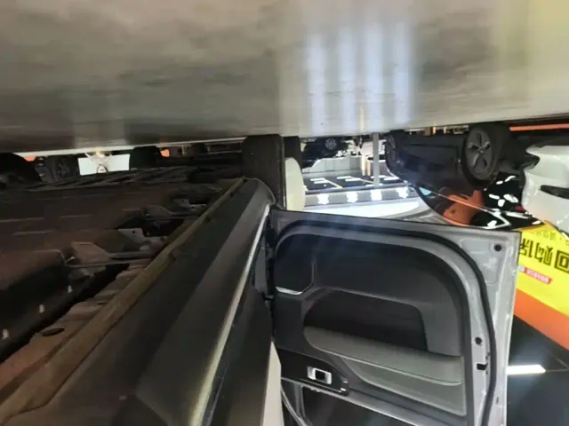 Baojun Yep Plus — Фото автомобиля 21