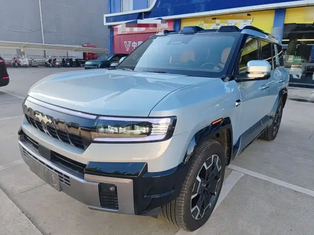 Фотография автомобиля — BYD FangChengBao Leopard 8