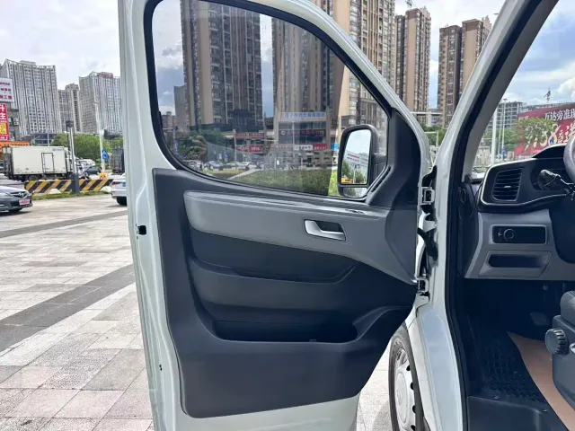 Maxus Xintu V80 — Фото автомобиля 12