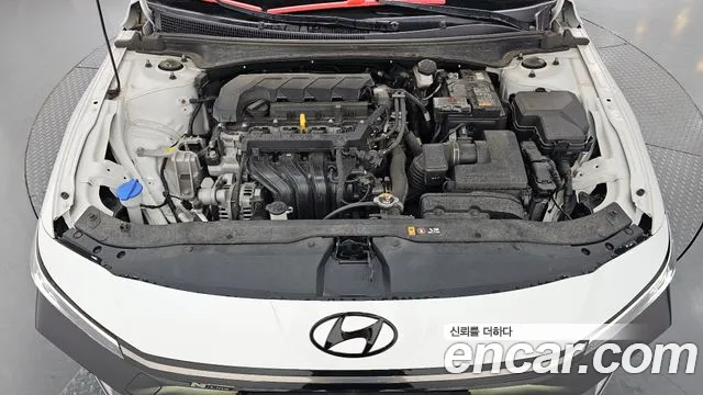 Hyundai Avante — Фото автомобиля 9