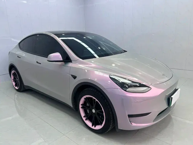 Tesla Model Y — Фото автомобиля 6