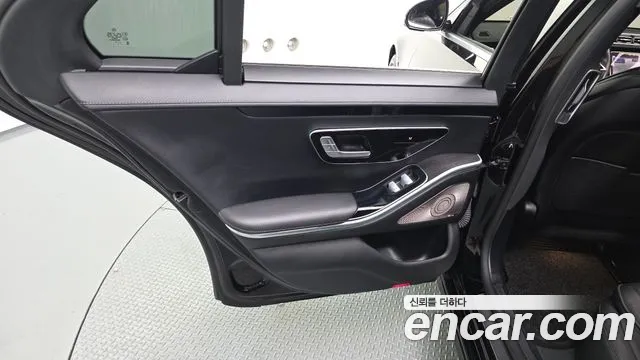 Mercedes-Benz S-Class W223 — Фото автомобиля 14