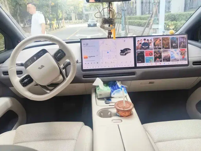 Li Auto i6 — Фото автомобиля 12