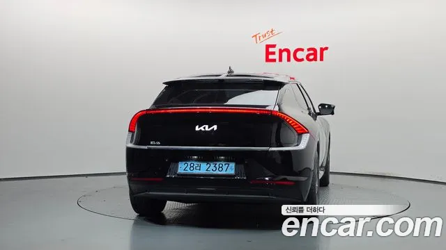 Kia EV6 — Фото автомобиля 4
