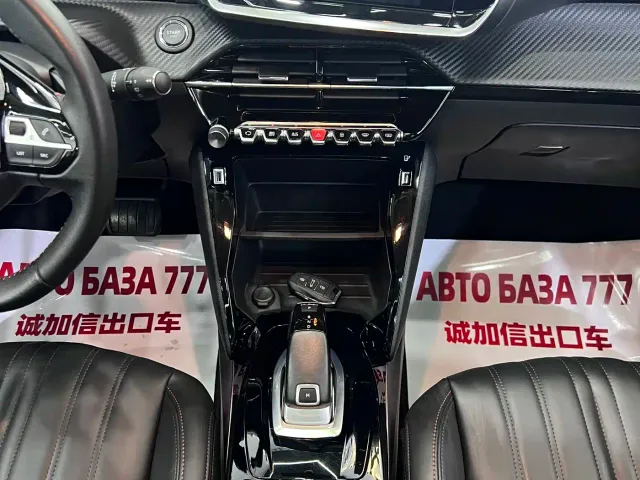 Peugeot 2008 — Фото автомобиля 13