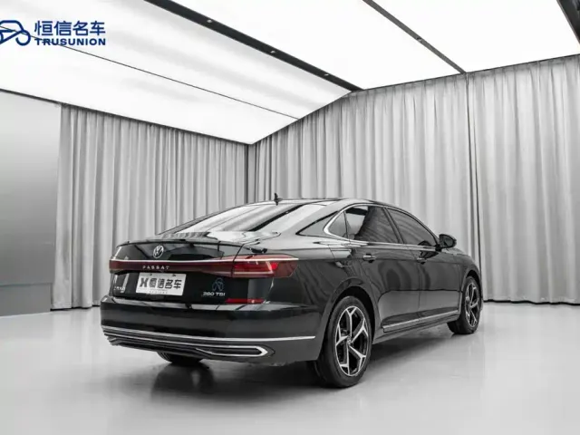 Volkswagen Passat — Фото автомобиля 5