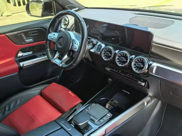 Mercedes-Benz GLB AMG — Фото автомобиля 5