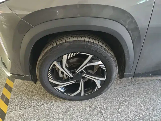 Geely Boyue — Фото автомобиля 22