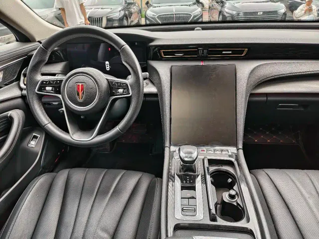 Hongqi H5 — Фото автомобиля 4