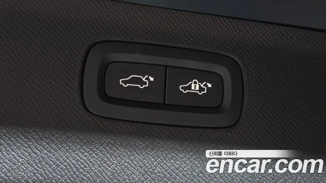 Volvo XC90 — Фото автомобиля 27