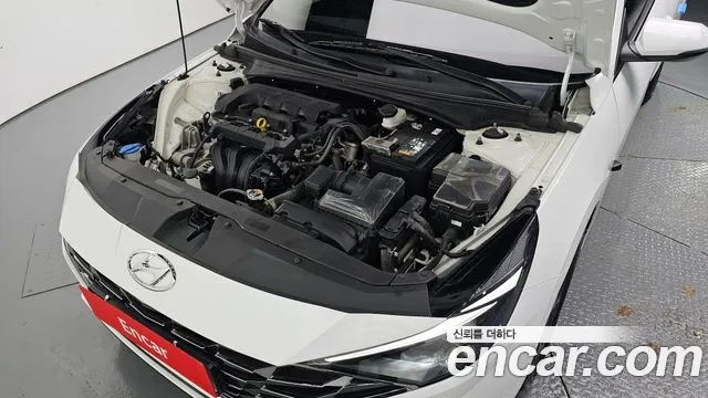 Hyundai Avante CN7 — Фото автомобиля 9
