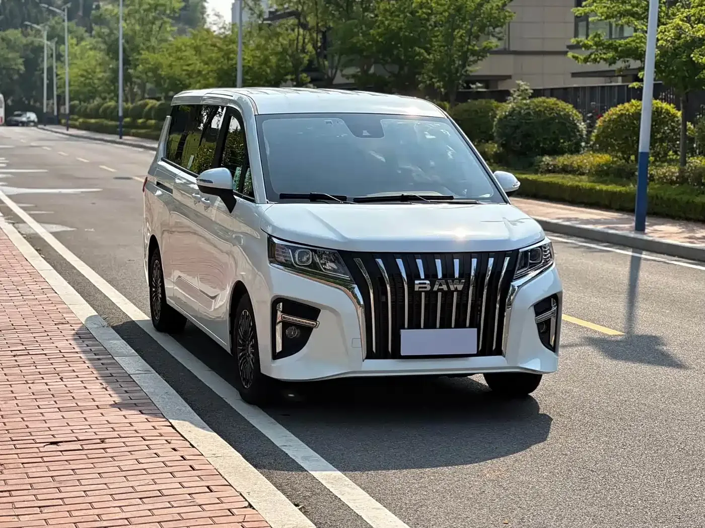 BAW (Beijing Automobile Works) Ruisheng Ace M7 2025 2.0L Automatic Long Wheelbase Mid-level Operation 9-seater — Фото автомобиля 3