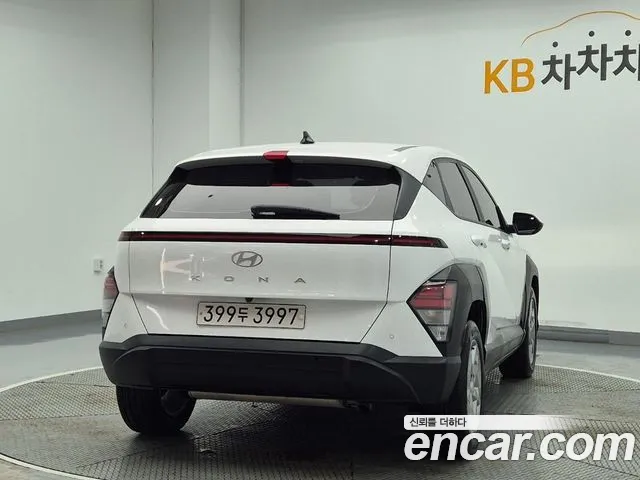 Hyundai Kona — Фото автомобиля 3