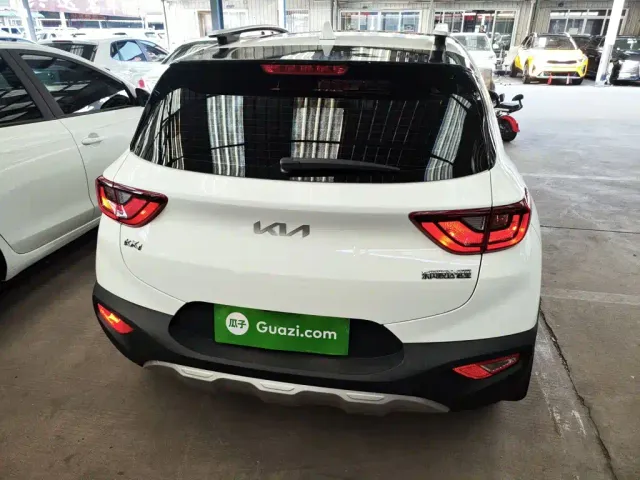Kia KX1 — Фото автомобиля 5