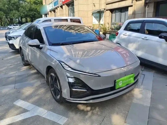 Wuling Starlight — Фото автомобиля 3