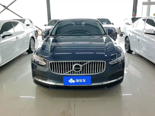 Volvo S90 — Фото автомобиля 2