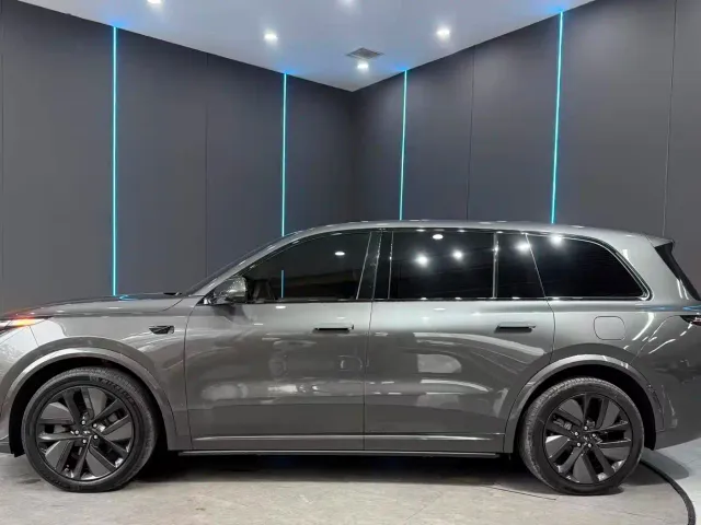 Li Auto L9 — Фото автомобиля 4