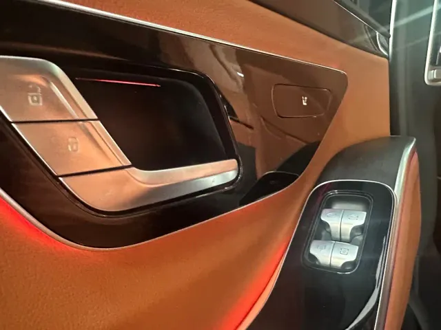 Mercedes-Benz S-Class — Фото автомобиля 16