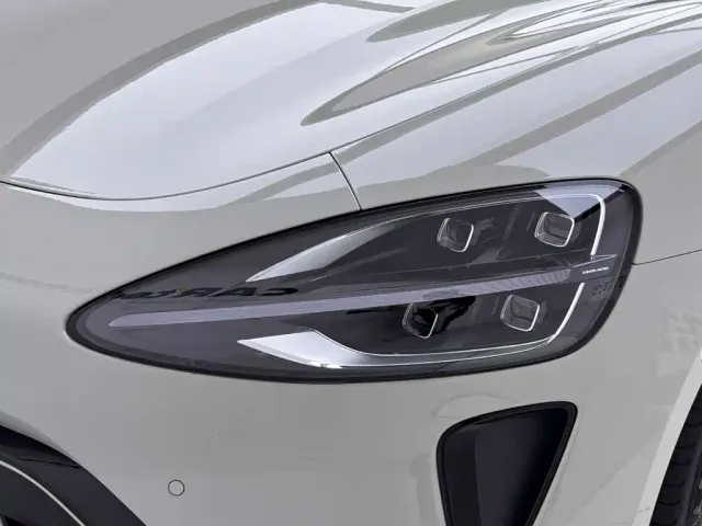 Xiaomi SU7 — Фото автомобиля 13