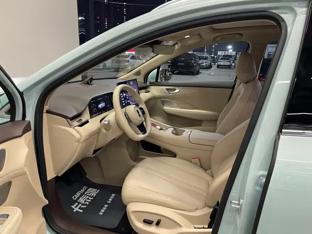Shangjie SUV — Фото автомобиля 12