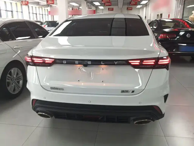 Geely Binrui — Фото автомобиля 4