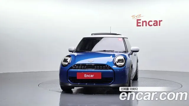 MINI Cooper 4th Gen — Фото автомобиля 3