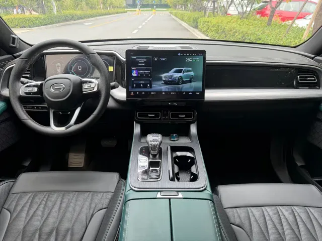 GAC Trumpchi GS8 — Фото автомобиля 7