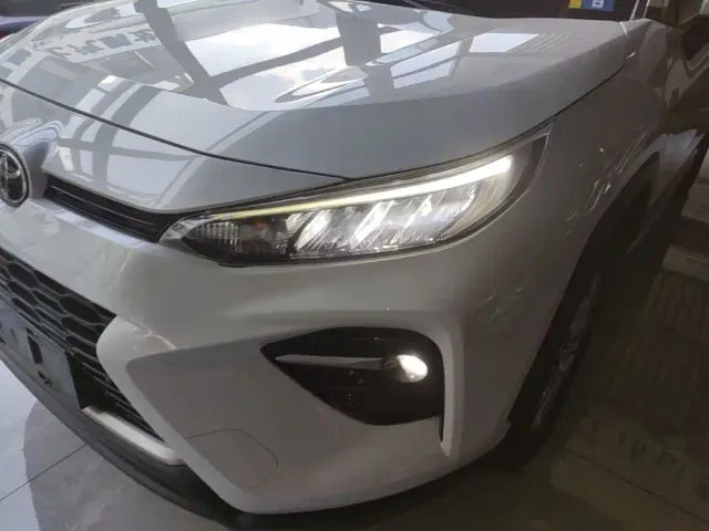 Toyota Wildlander — Фото автомобиля 23