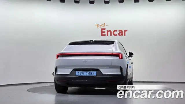 Polestar Polestar 4 — Фото автомобиля 2