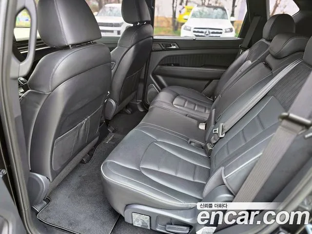KG_Mobility_Ssangyong Rexton Rexton Arena Дизель 2.2 4WD — Фото автомобиля 11