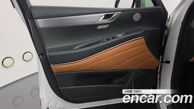 Genesis GV80 — Фото автомобиля 13