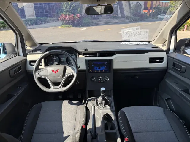 Wuling Zhengcheng — Фото автомобиля 9
