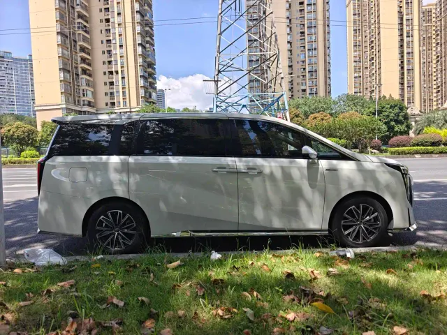 GAC Trumpchi M8 — Фото автомобиля 5