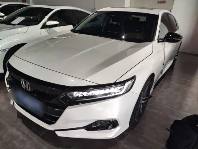 Фотография автомобиля — Honda Accord