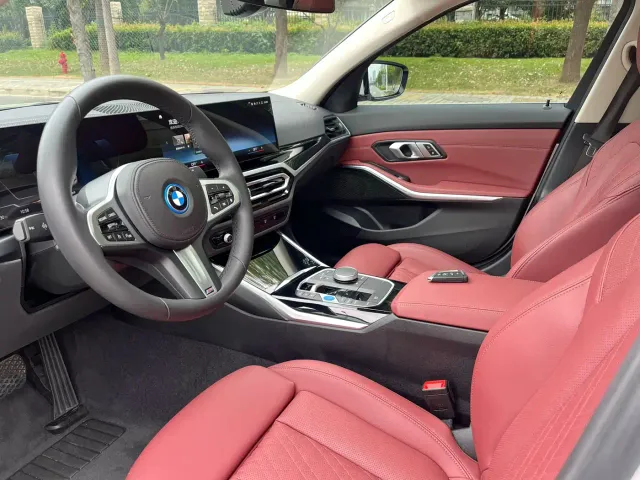 BMW i3 — Фото автомобиля 13