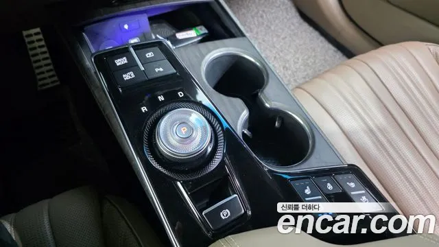 Kia K8 Hybrid — Фото автомобиля 12