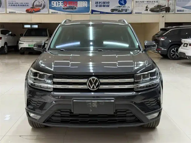 Volkswagen Tharu — Фото автомобиля 2