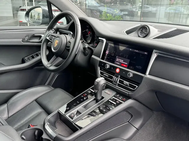 Porsche Macan — Фото автомобиля 7