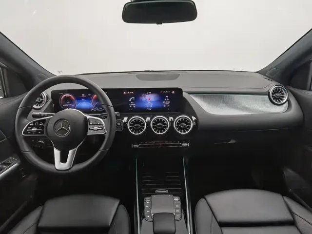 Mercedes-Benz EQA — Фото автомобиля 5
