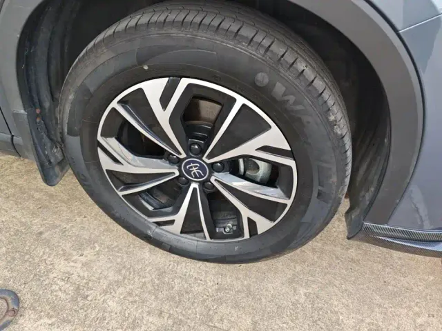 BYD Song Pro — Фото автомобиля 25