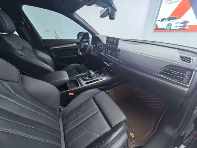 Audi Q5L — Фото автомобиля 15