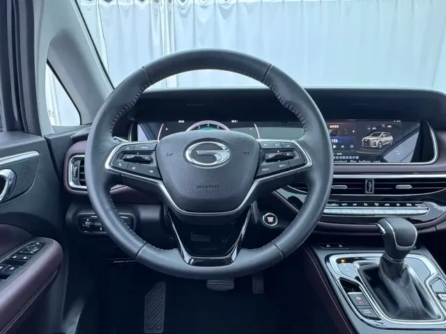 GAC Trumpchi M6 — Фото автомобиля 9