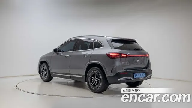 Mercedes-Benz EQA — Фото автомобиля 2