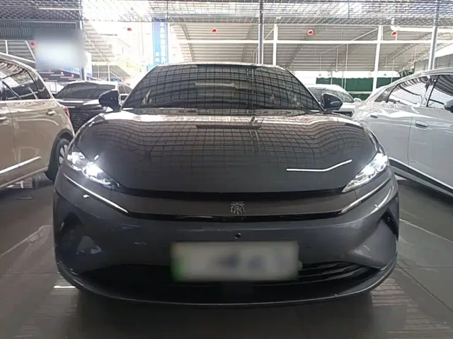 BYD Qin L — Фото автомобиля 2