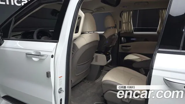 Kia Carnival 4th Gen — Фото автомобиля 16