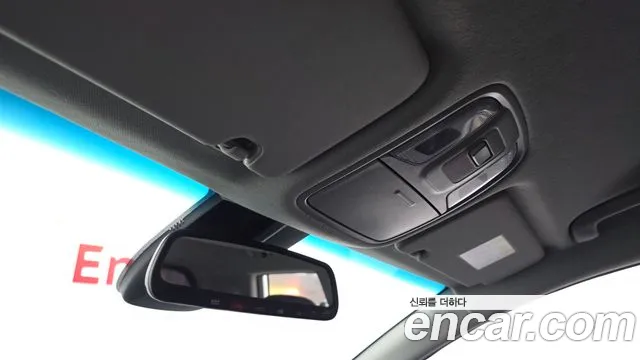 Kia Niro — Фото автомобиля 27