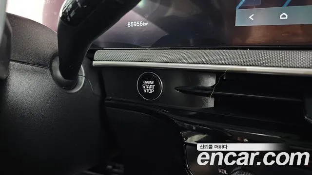 Kia K5 Новый K5 3 поколение 2.0 LPi(Для проката) — Фото автомобиля 28
