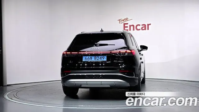 Audi Q4 e-tron F4 — Фото автомобиля 4