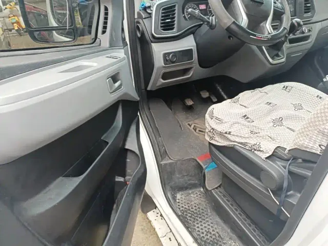 Maxus Xintu V80 — Фото автомобиля 15